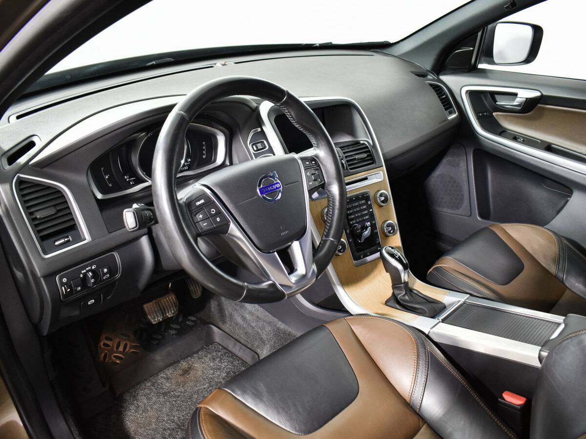 Купить Volvo XC60 с пробегом. Фото: #7