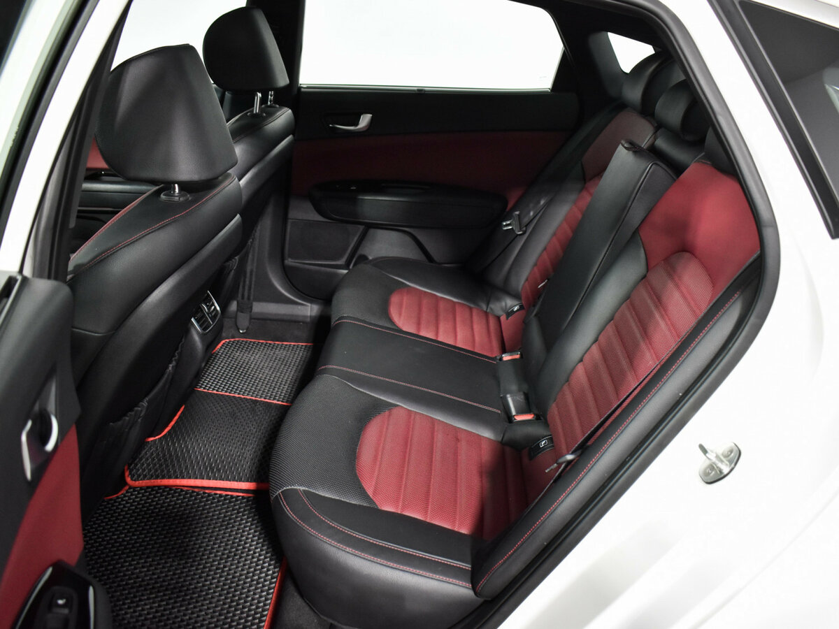 Купить Kia Optima с пробегом. Фото: #8