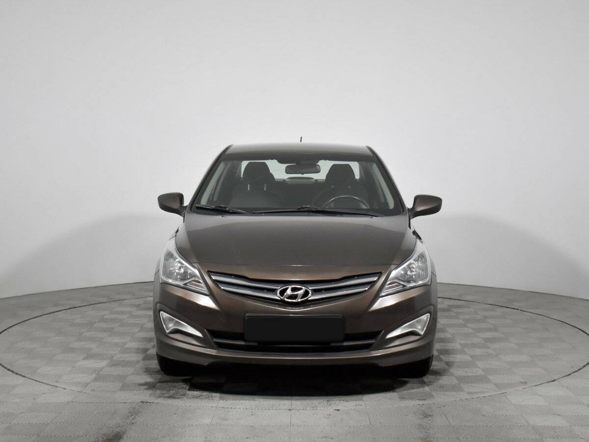 Купить Hyundai Solaris с пробегом. Фото: #1