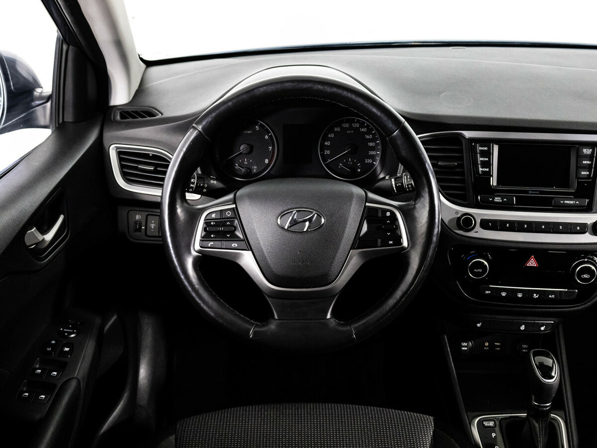 Купить Hyundai Solaris с пробегом. Фото: #8