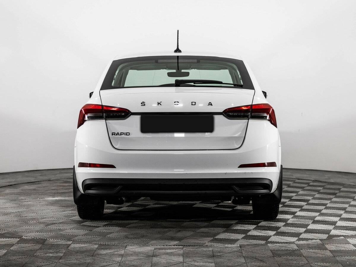 Купить Skoda Rapid с пробегом. Фото: #4
