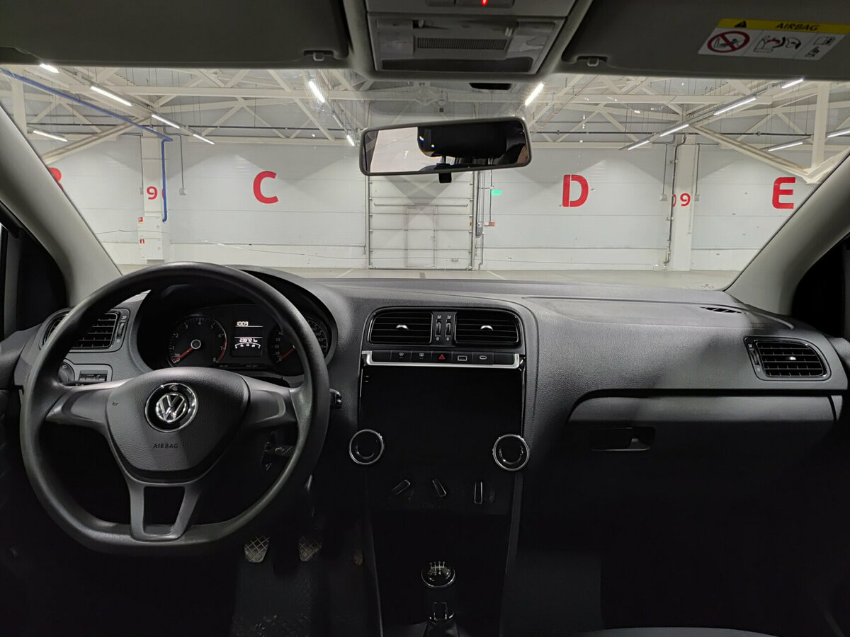 Купить Volkswagen Polo с пробегом. Фото: #13