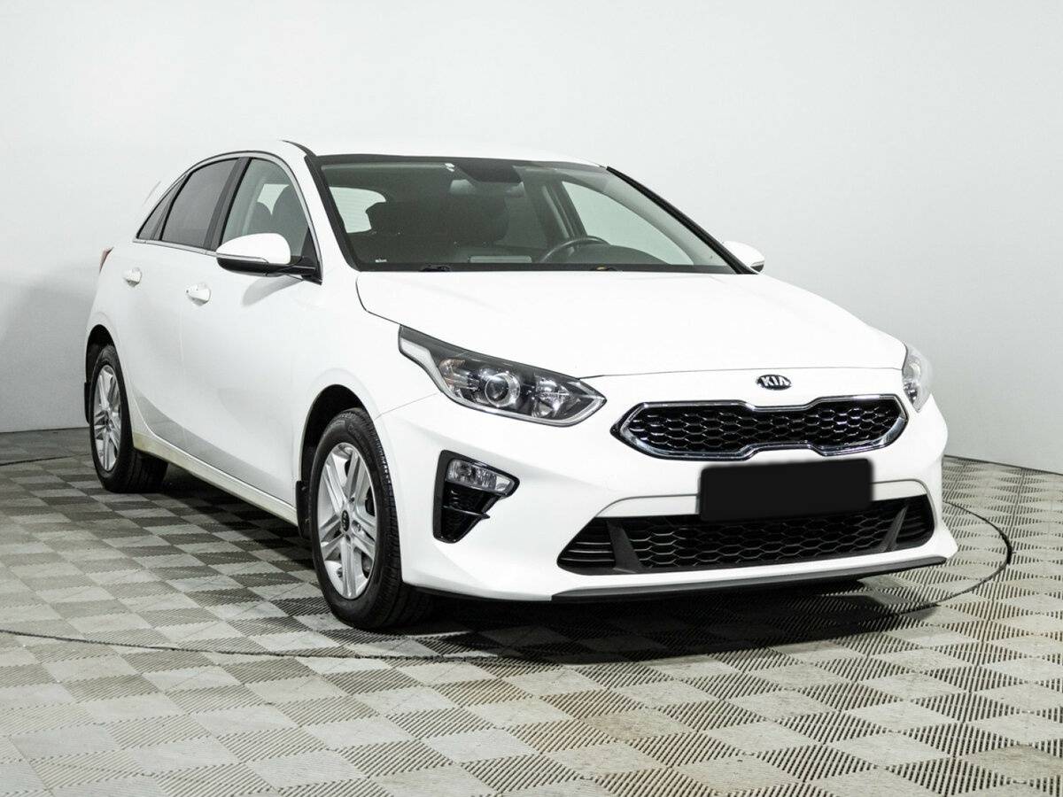 Купить Kia Ceed с пробегом. Фото: #2