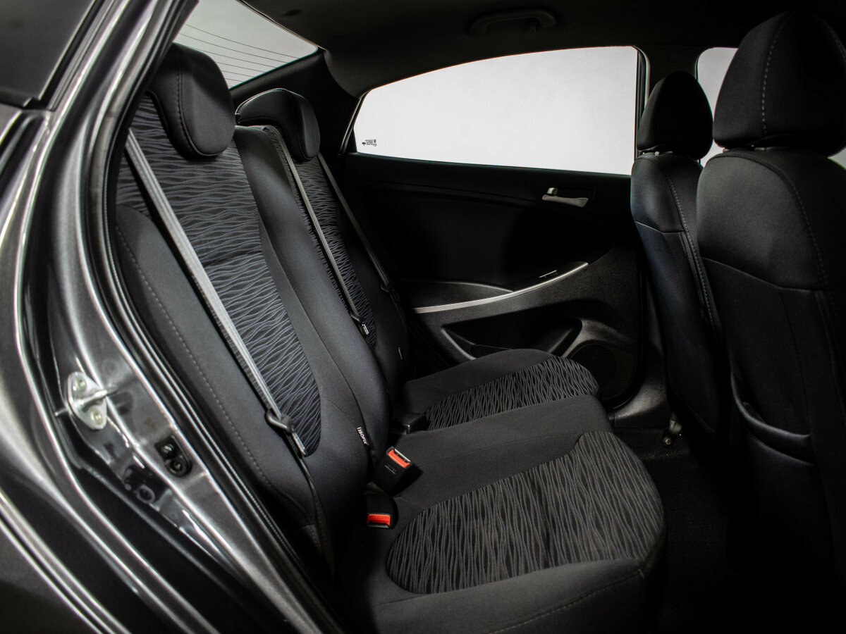 Купить Hyundai Solaris с пробегом. Фото: #8