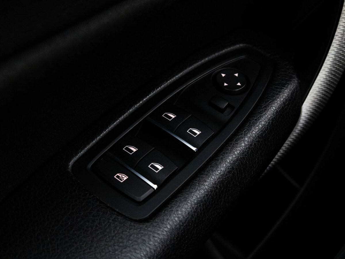 Купить BMW 1 серии с пробегом. Фото: #17