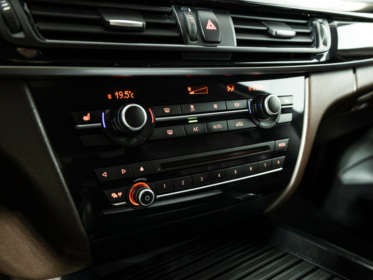Купить BMW X5 с пробегом. Фото: #18