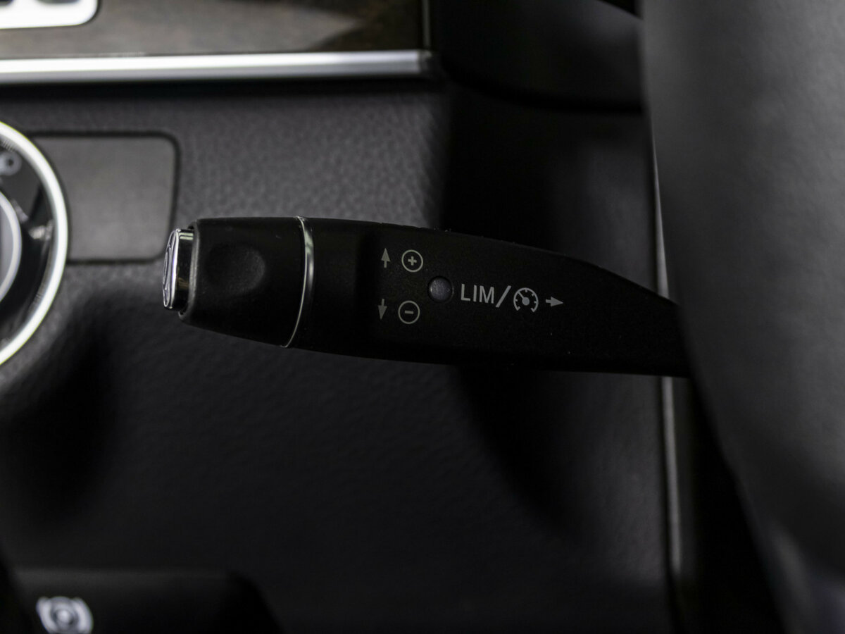 Купить Mercedes-Benz E-Класс с пробегом. Фото: #13