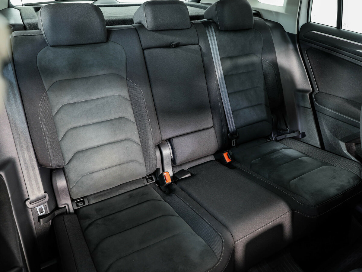 Купить Volkswagen Tiguan с пробегом. Фото: #27