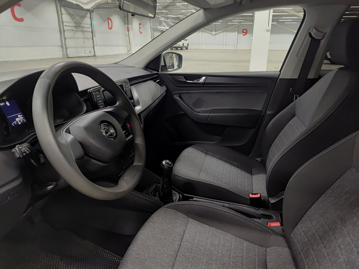 Купить Skoda Rapid с пробегом. Фото: #15