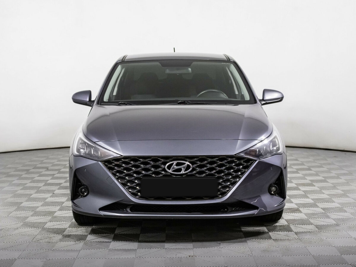 Купить Hyundai Solaris с пробегом. Фото: #1