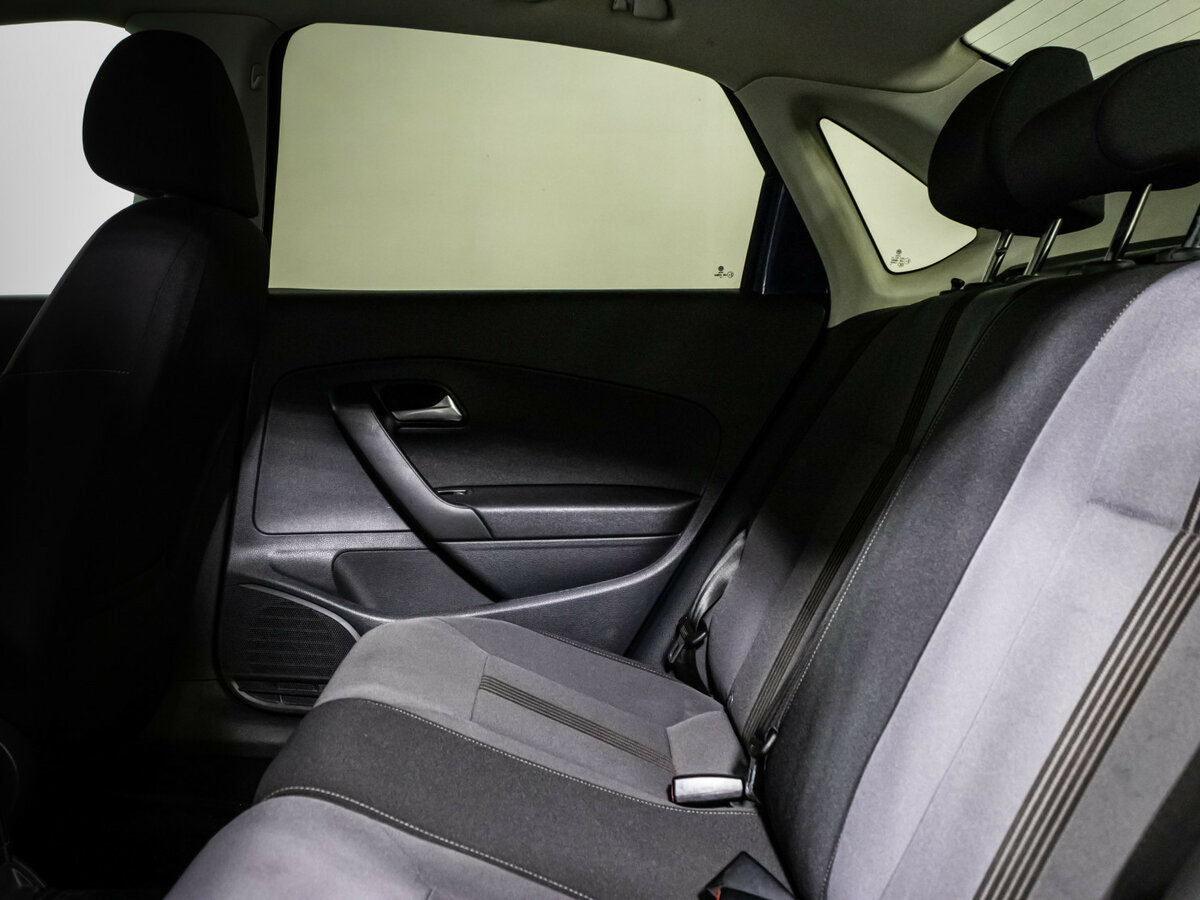 Купить Volkswagen Polo с пробегом. Фото: #12