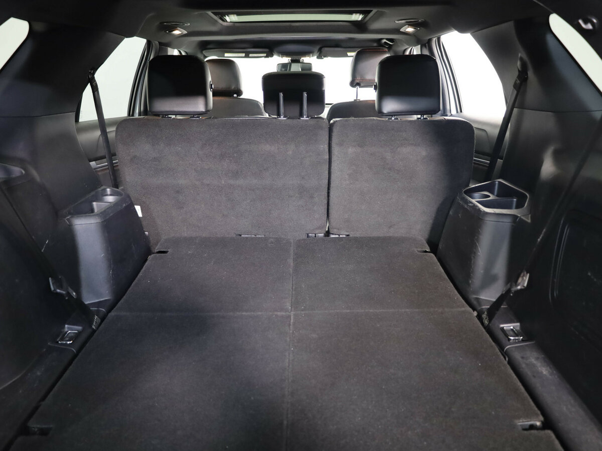 Купить Ford Explorer с пробегом. Фото: #23