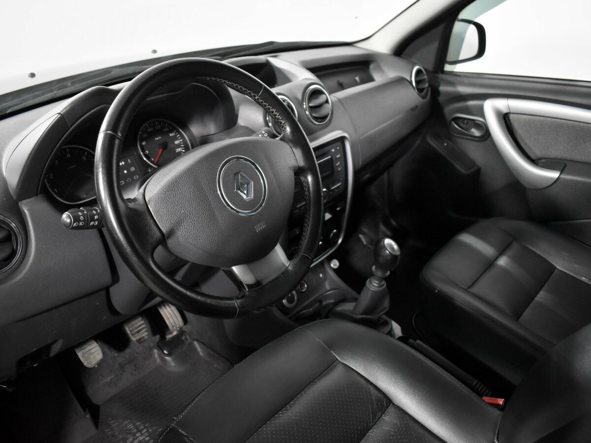 Купить Renault Duster с пробегом. Фото: #8