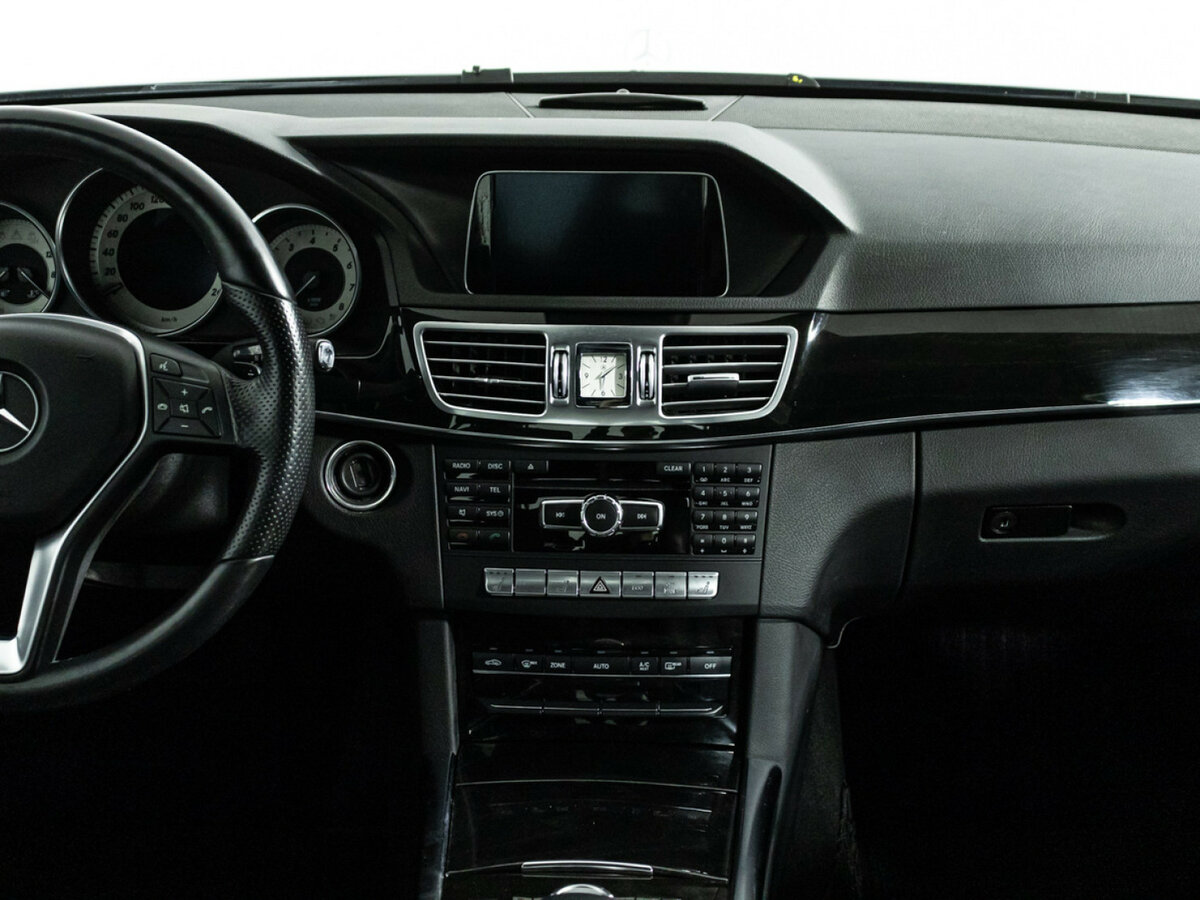 Купить Mercedes-Benz E-Класс с пробегом. Фото: #13