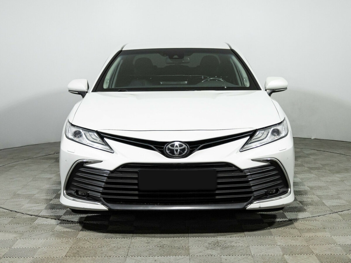 Купить Toyota Camry с пробегом. Фото: #1