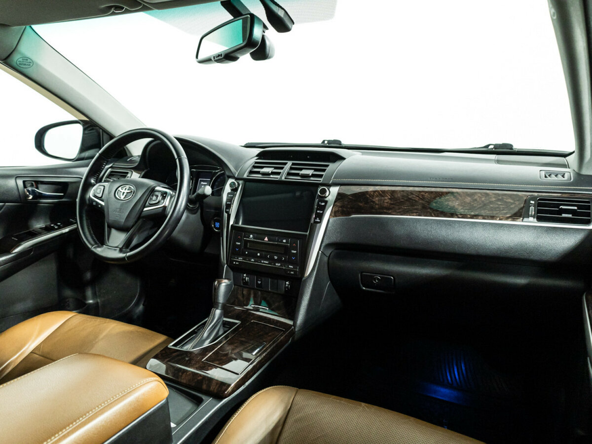 Купить Toyota Camry с пробегом. Фото: #6