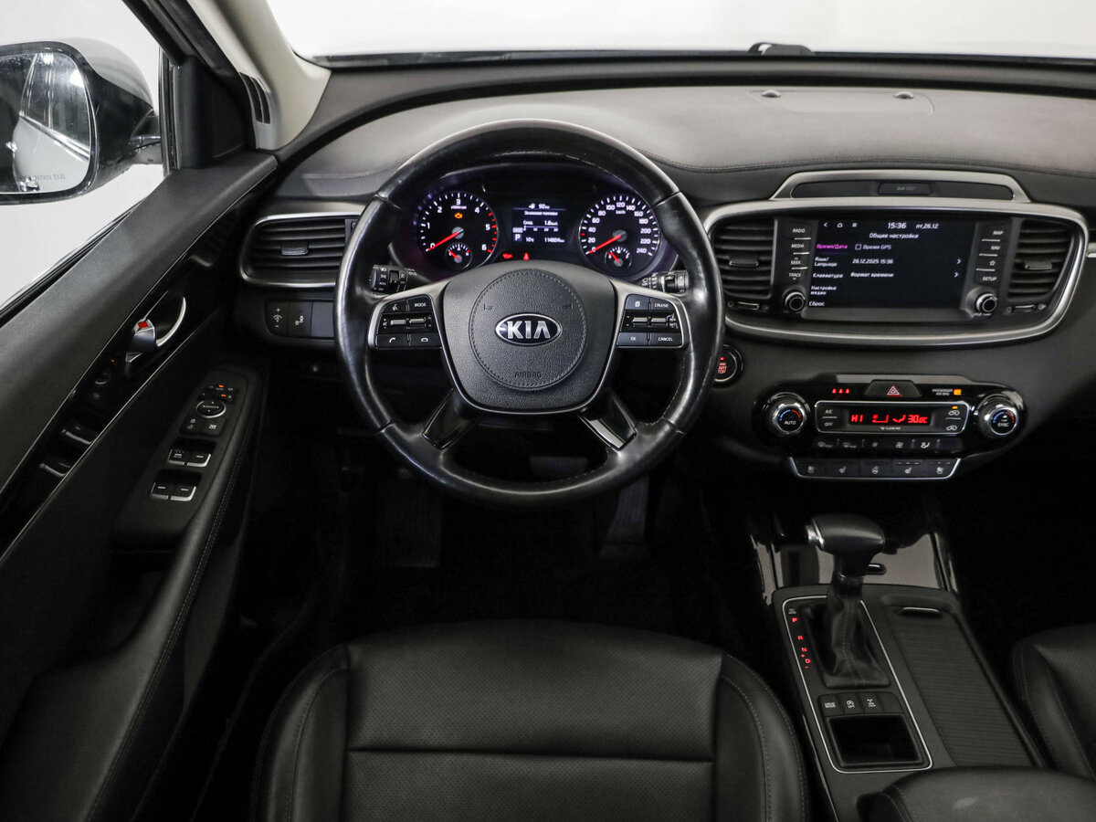 Купить Kia Sorento с пробегом. Фото: #10