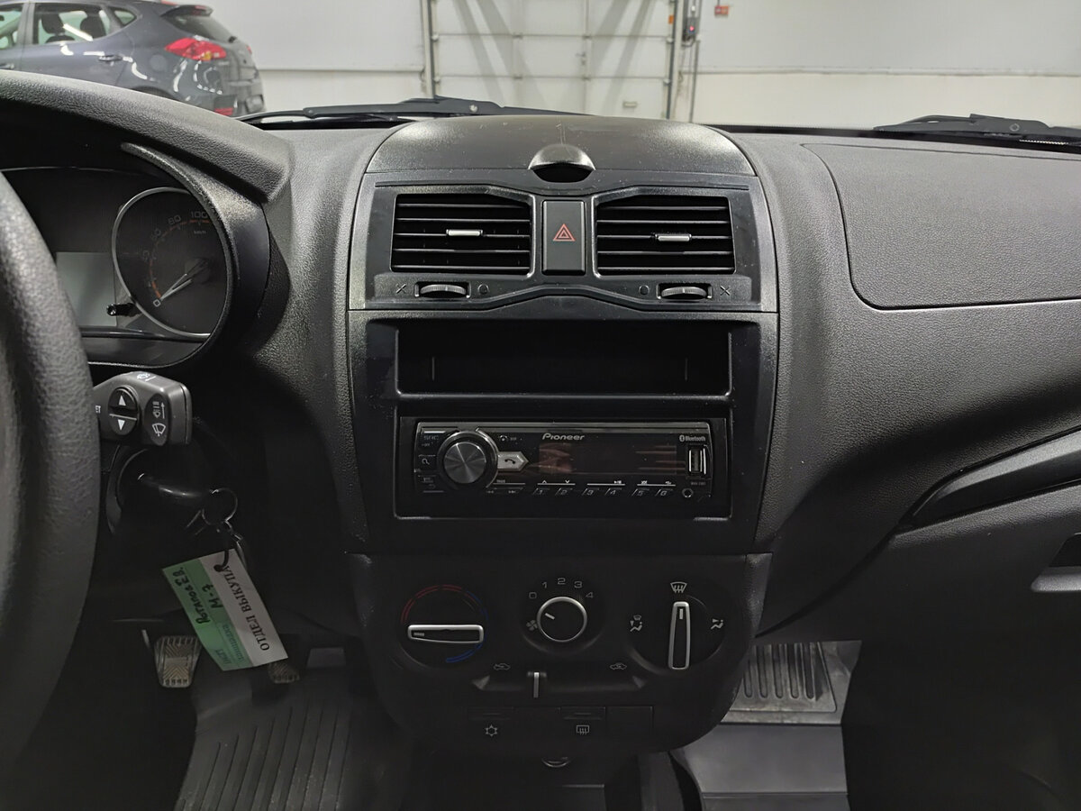 Купить Lada (ВАЗ) Granta с пробегом. Фото: #14