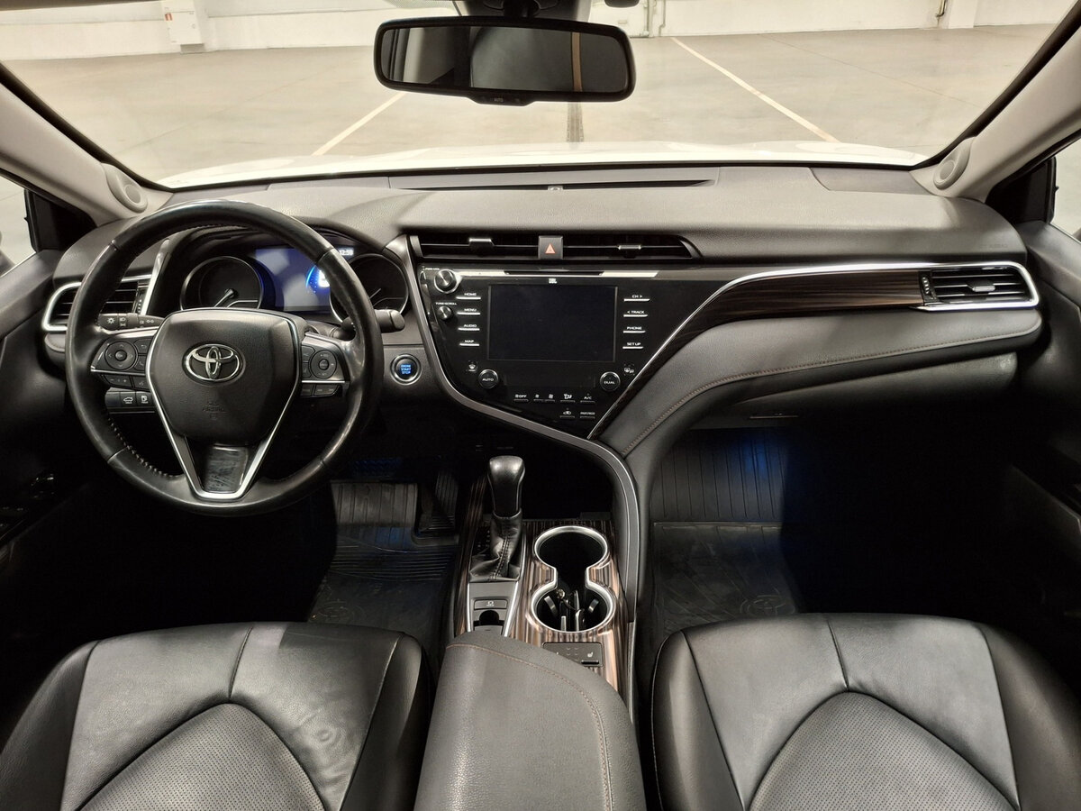 Купить Toyota Camry с пробегом. Фото: #13