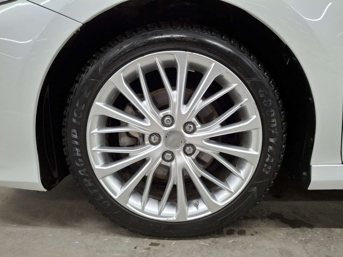 Купить Toyota Camry с пробегом. Фото: #17