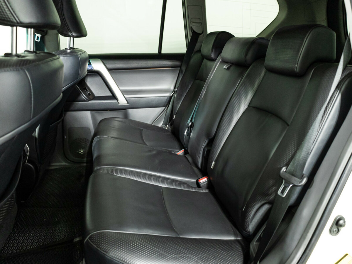 Купить Toyota Land Cruiser Prado с пробегом. Фото: #7