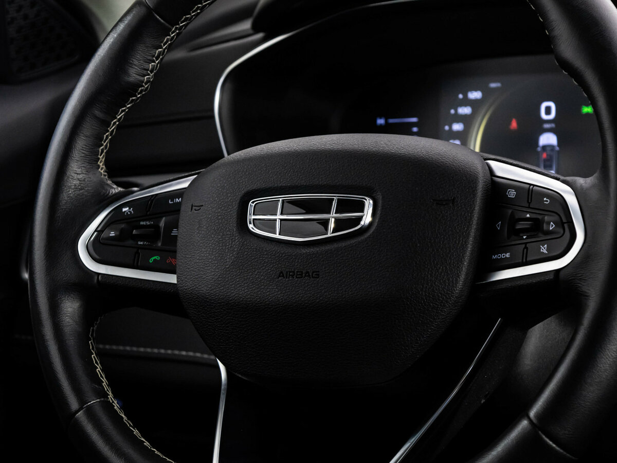 Купить Geely Atlas Pro с пробегом. Фото: #9