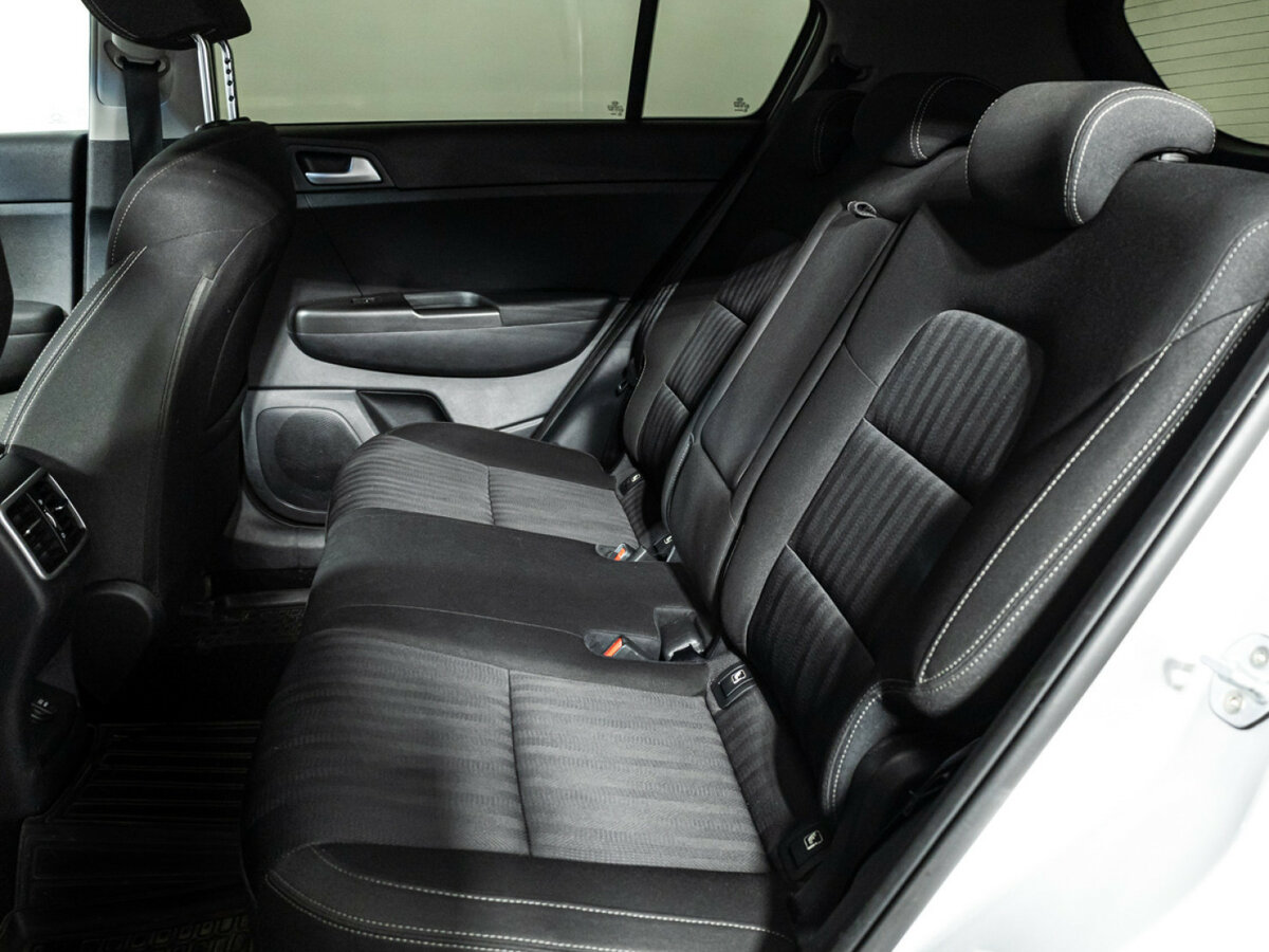 Купить Kia Sportage с пробегом. Фото: #9