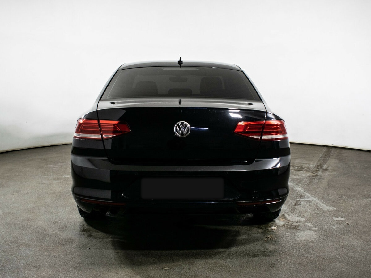 Купить Volkswagen Passat с пробегом. Фото: #5