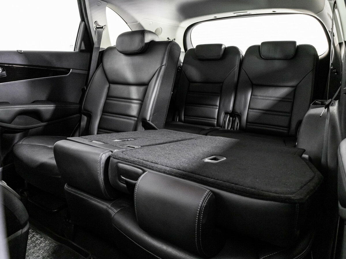 Купить Kia Sorento с пробегом. Фото: #23