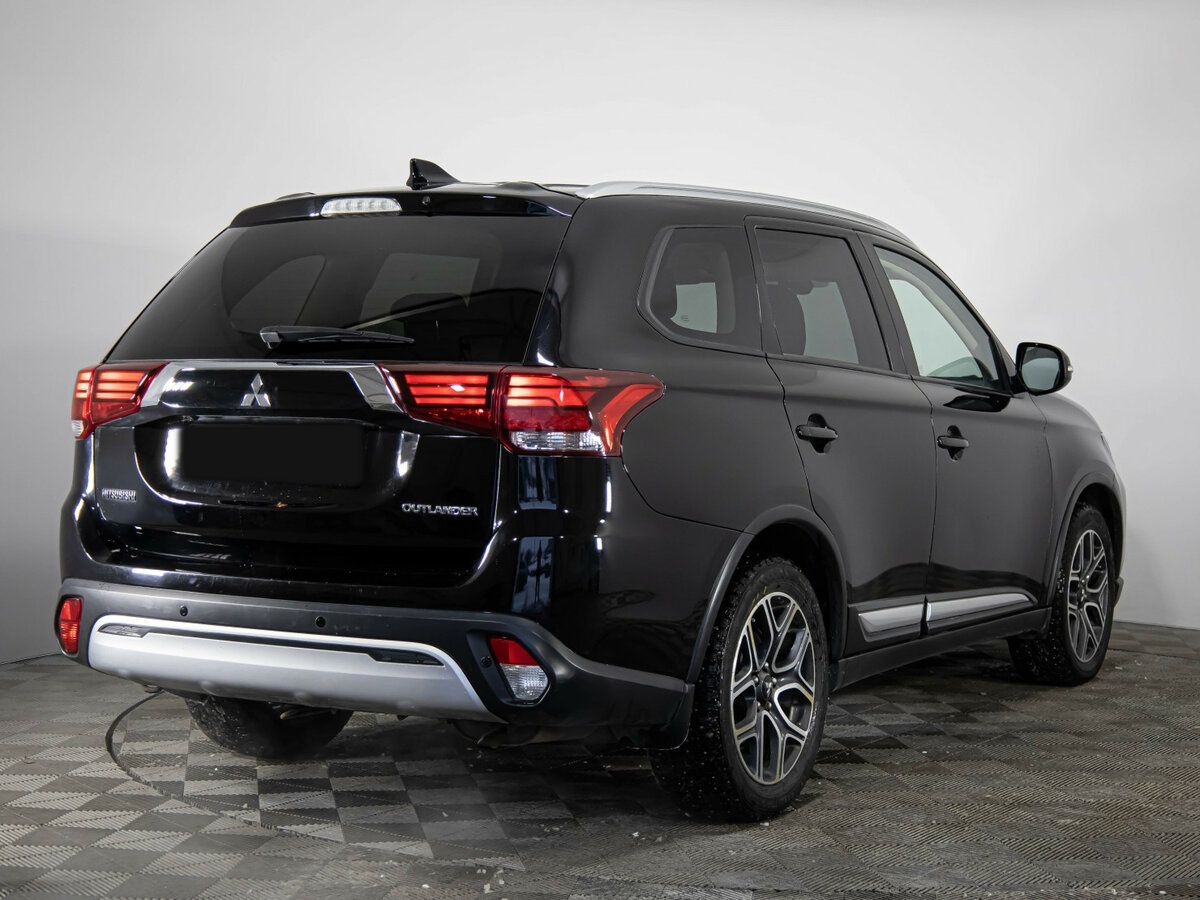 Купить Mitsubishi Outlander с пробегом. Фото: #3