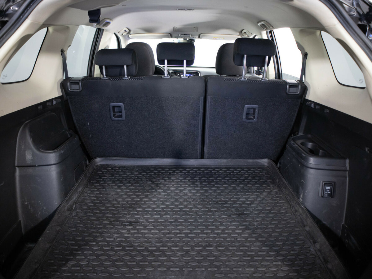 Купить Mitsubishi Outlander с пробегом. Фото: #17
