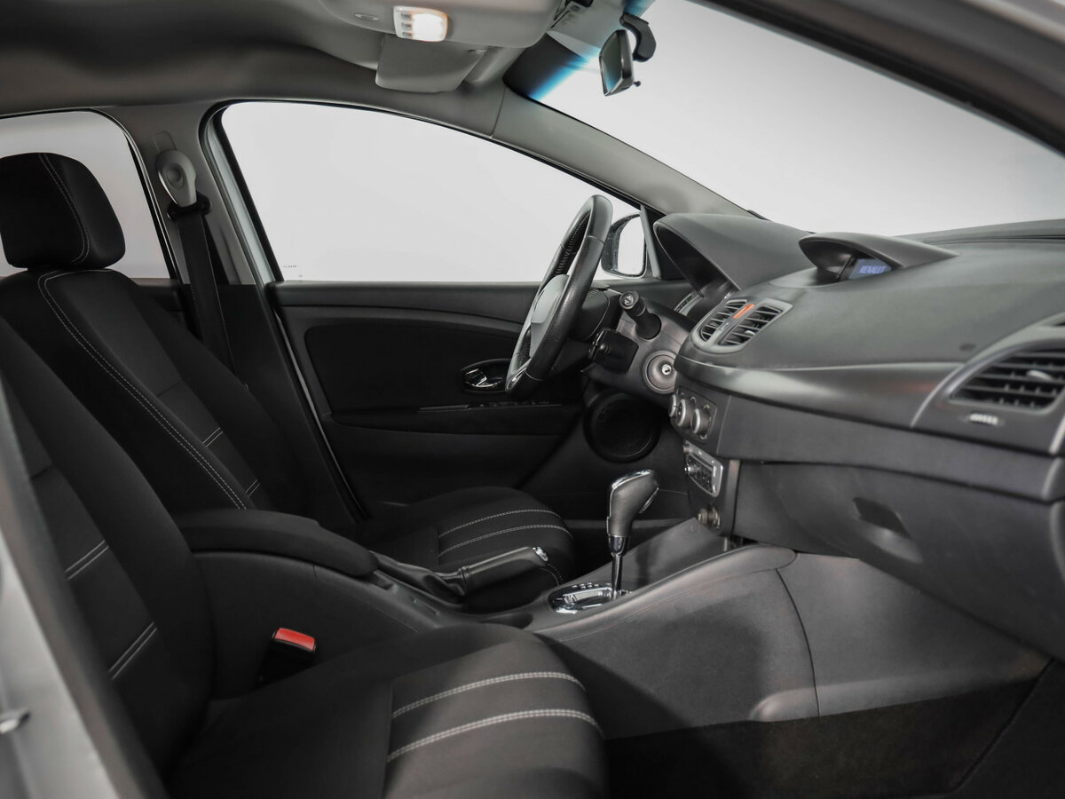 Купить Renault Fluence с пробегом. Фото: #18