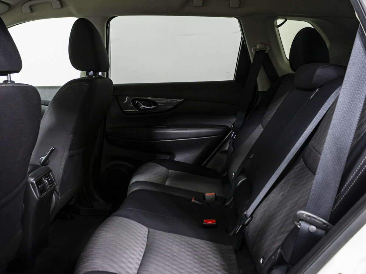 Купить Nissan X-Trail с пробегом. Фото: #10