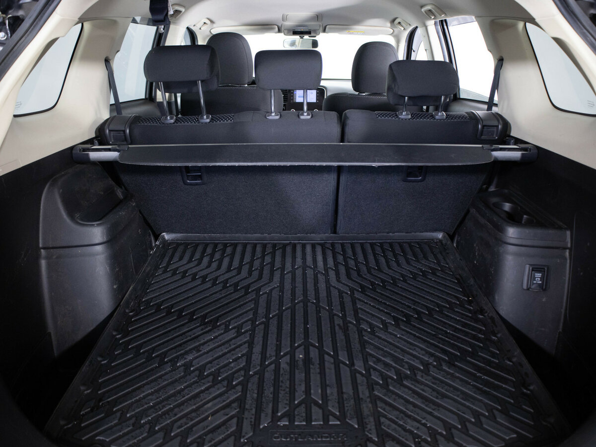 Купить Mitsubishi Outlander с пробегом. Фото: #9