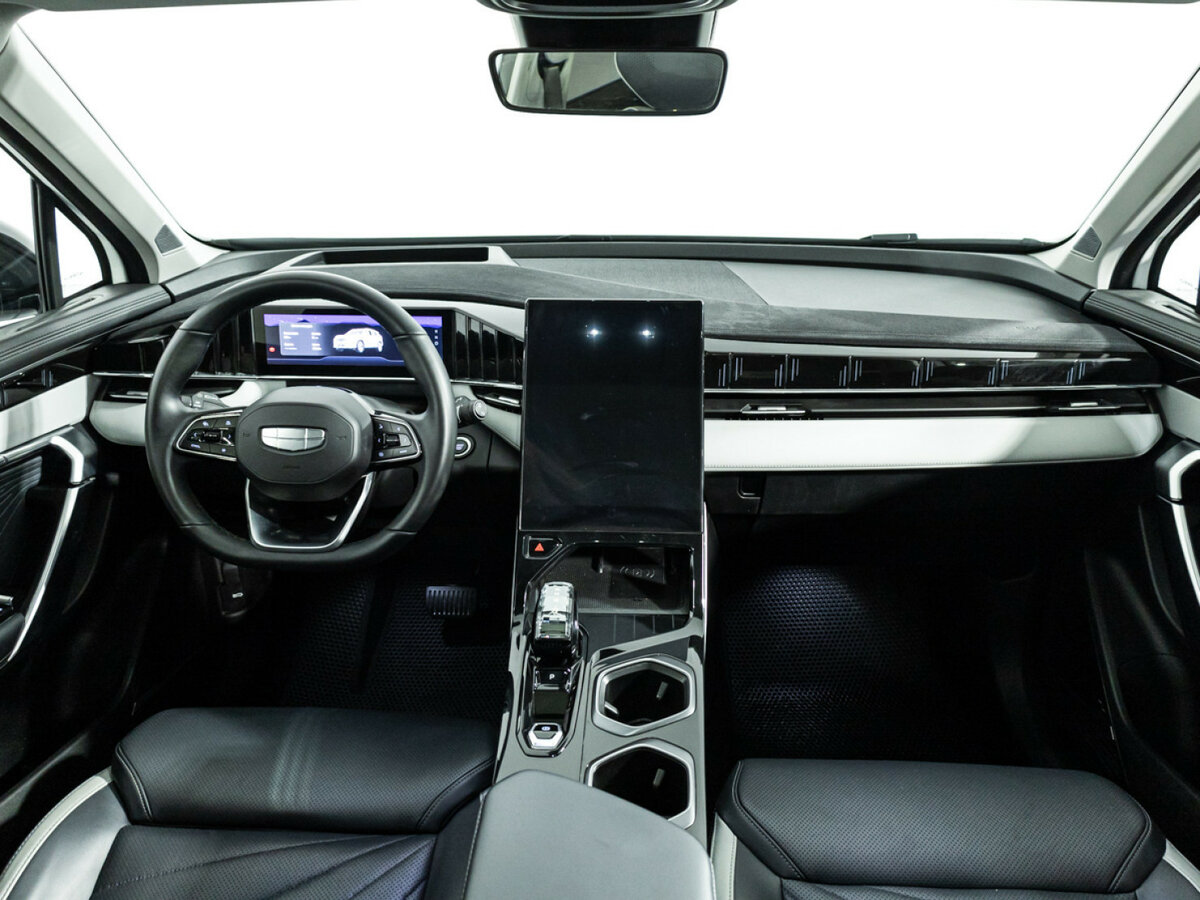 Купить Geely Atlas с пробегом. Фото: #10