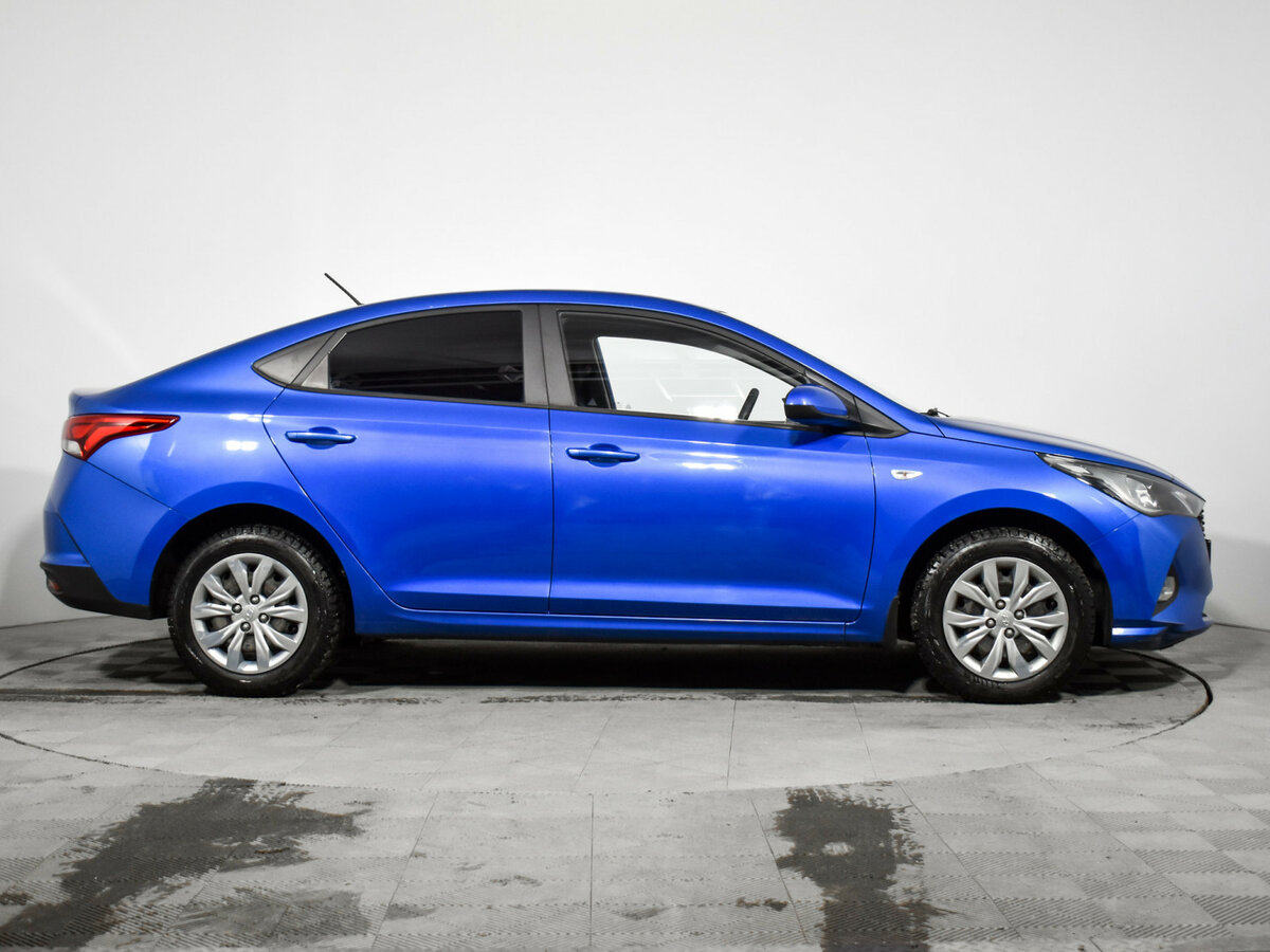 Купить Hyundai Solaris с пробегом. Фото: #3