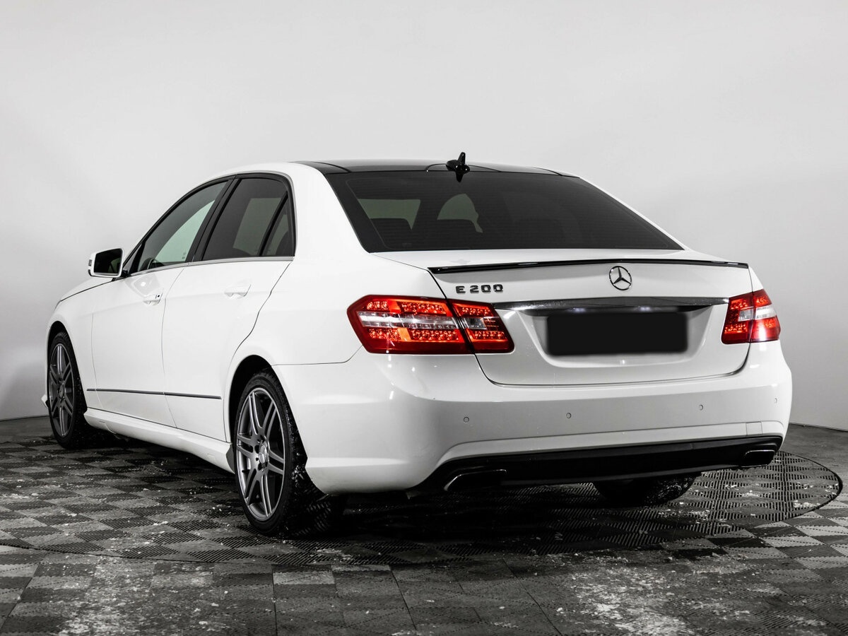 Купить Mercedes-Benz E-Класс с пробегом. Фото: #5