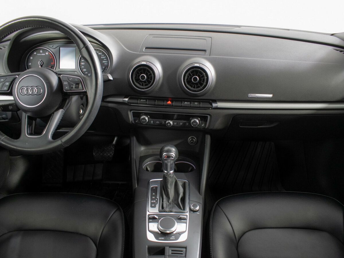 Купить Audi A3 с пробегом. Фото: #8