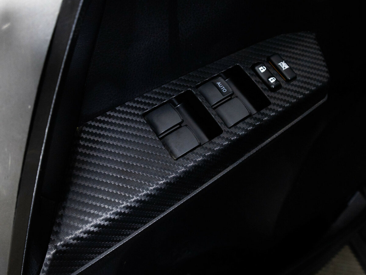 Купить Toyota RAV4 с пробегом. Фото: #15