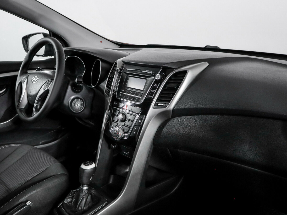 Купить Hyundai i30 с пробегом. Фото: #6