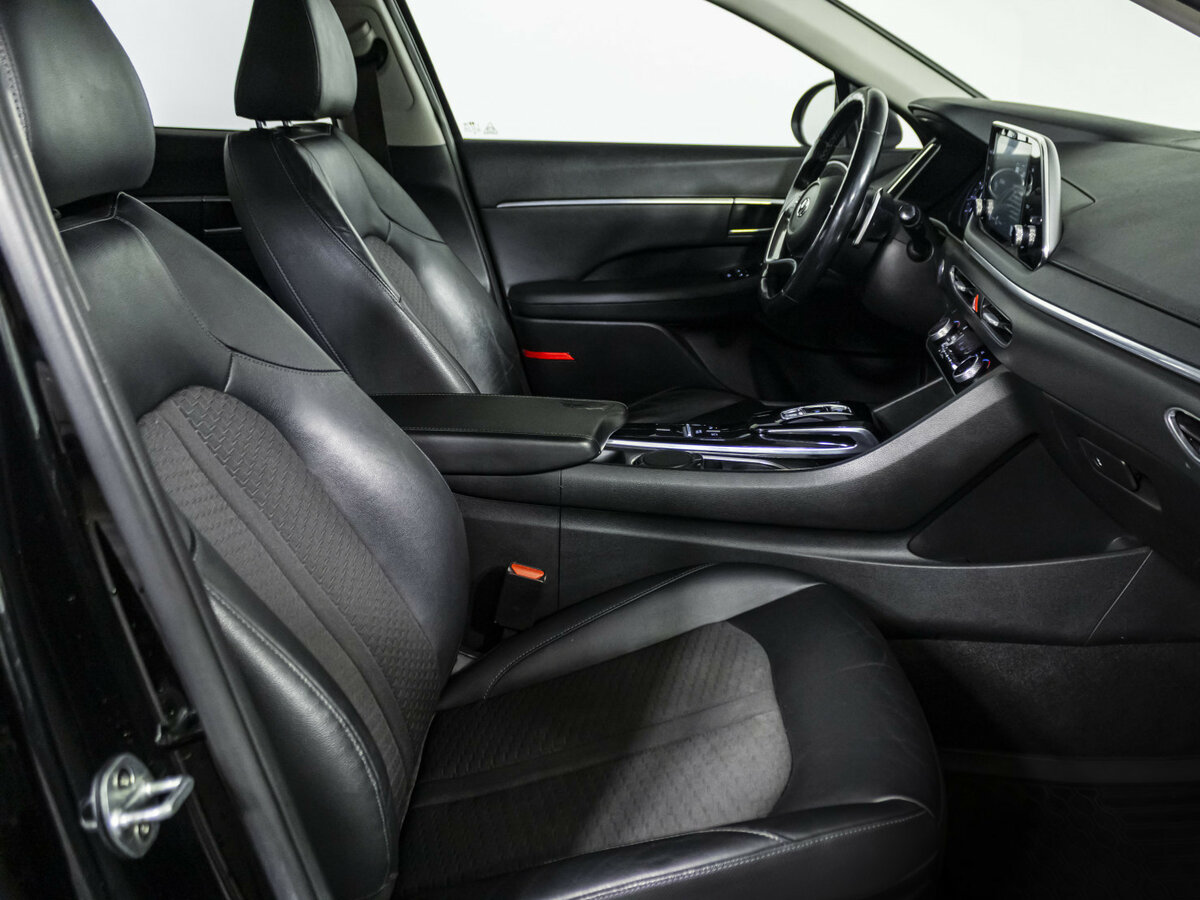 Купить Hyundai Sonata с пробегом. Фото: #7