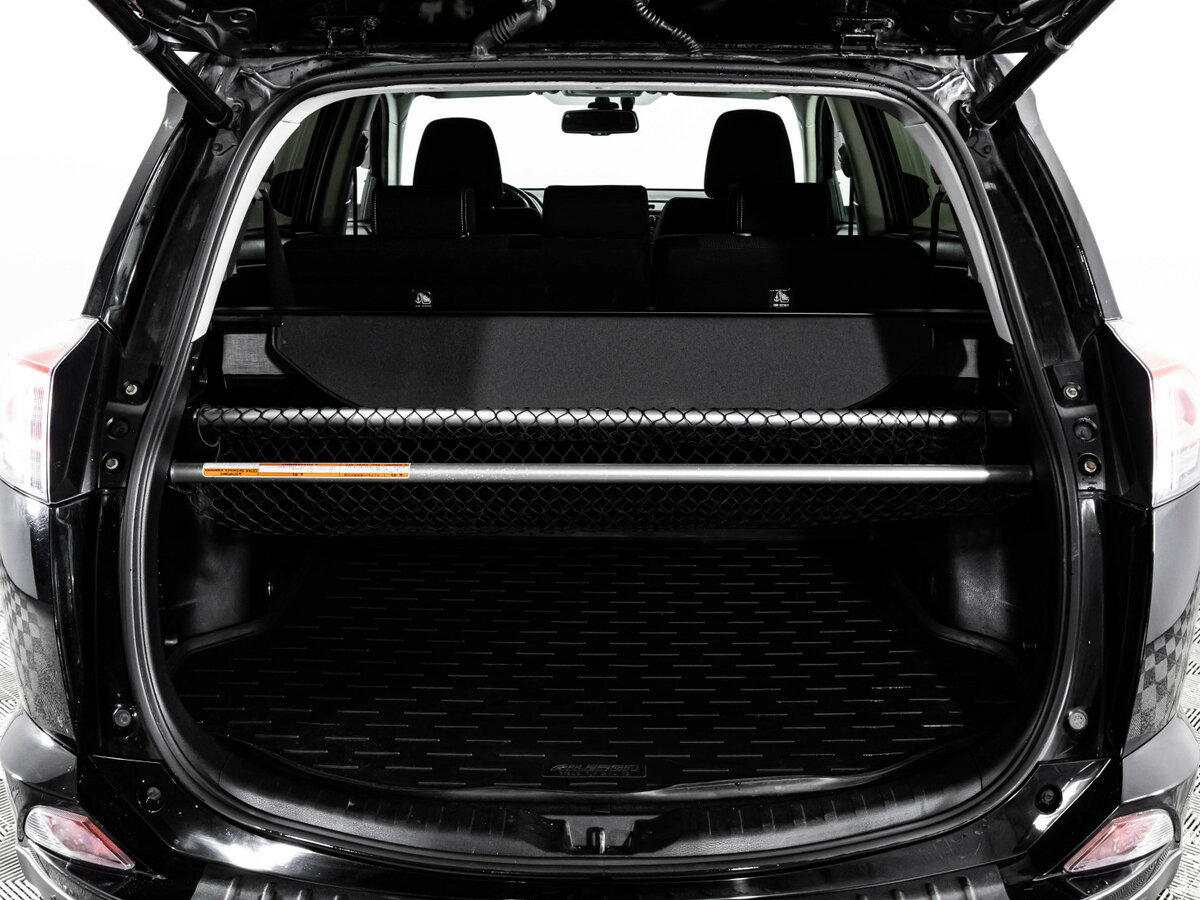 Купить Toyota RAV4 с пробегом. Фото: #21