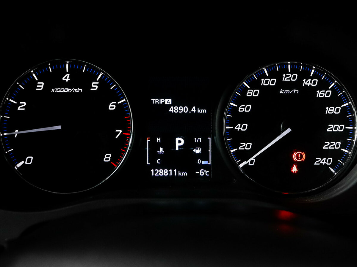 Купить Mitsubishi Outlander с пробегом. Фото: #10