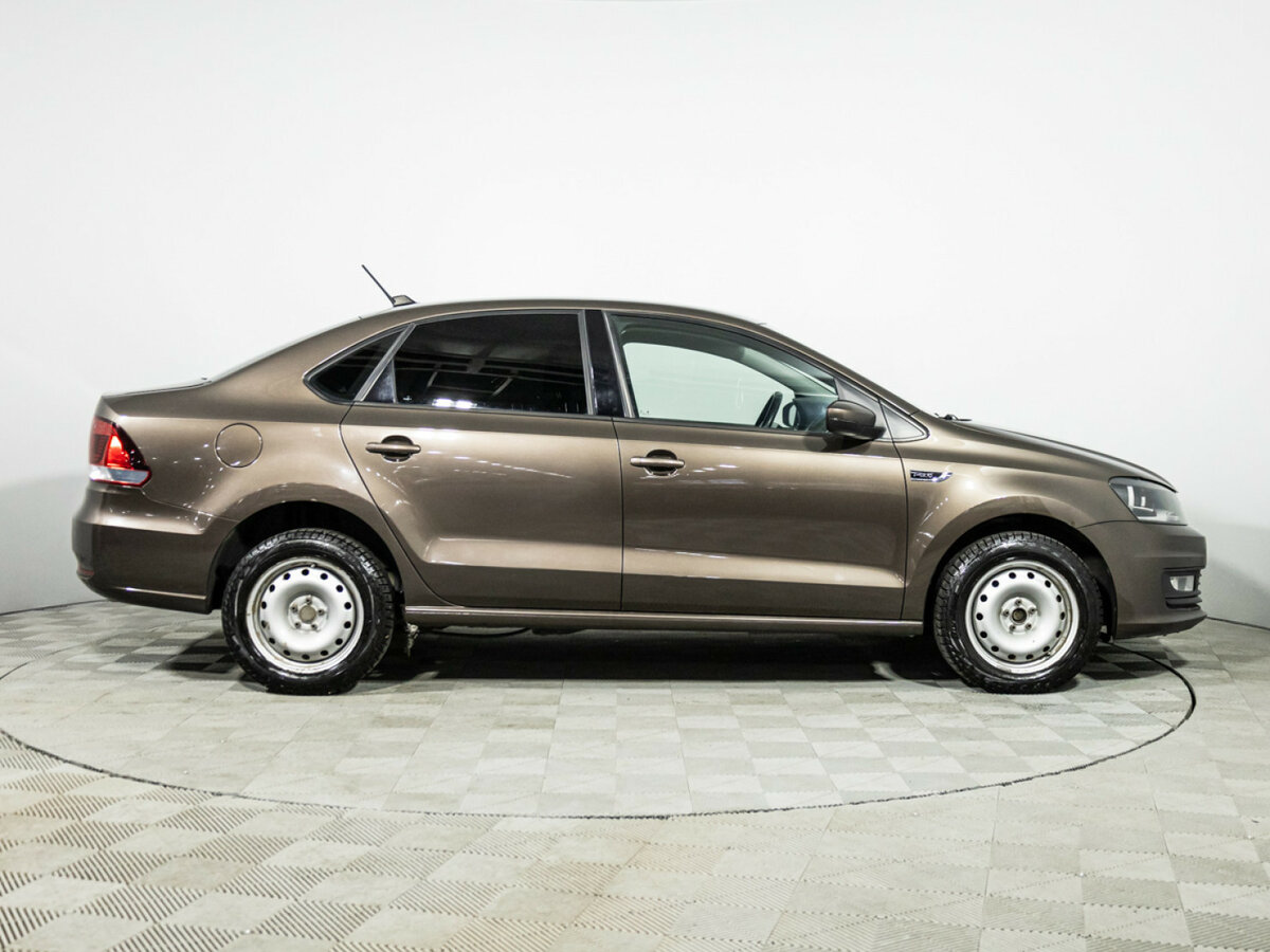 Купить Volkswagen Polo с пробегом. Фото: #3