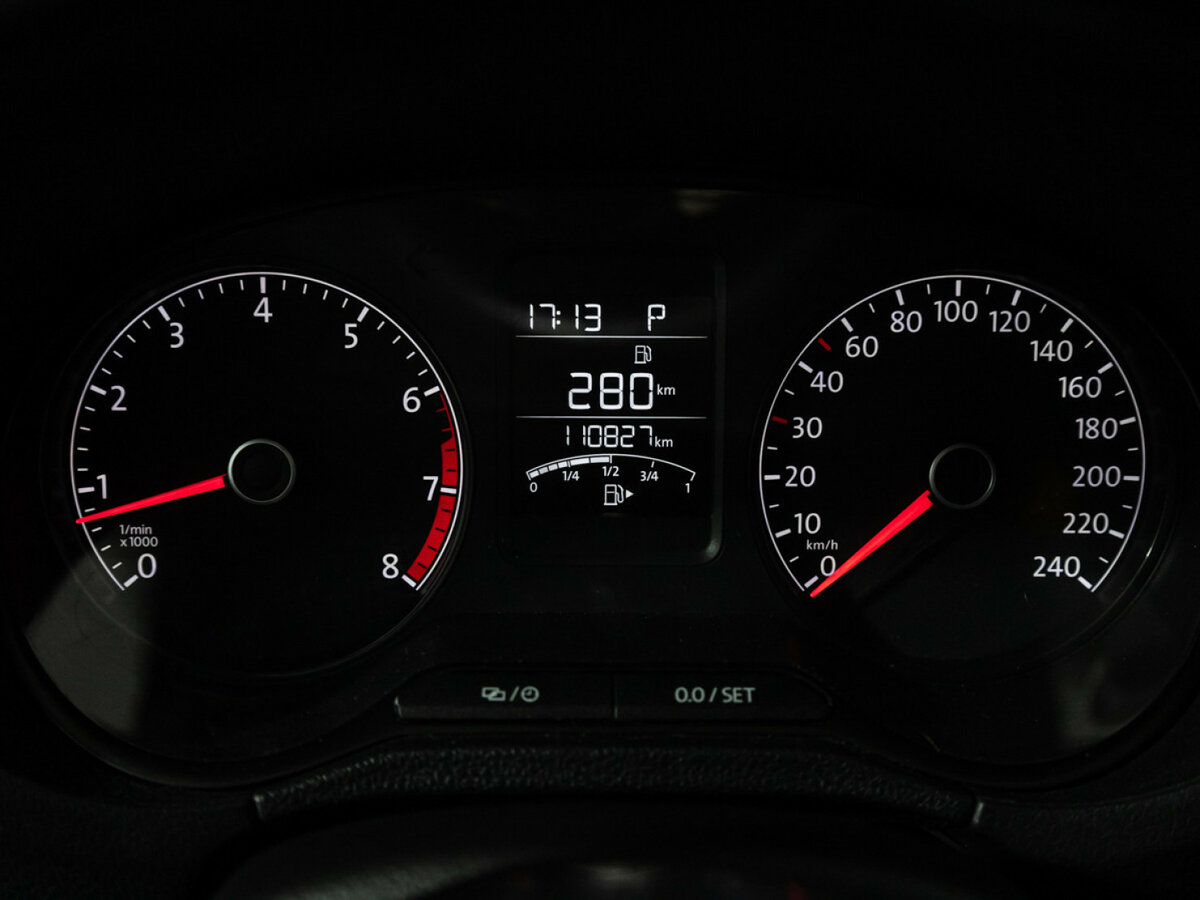 Купить Volkswagen Polo с пробегом. Фото: #11