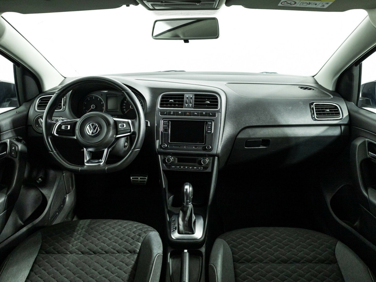 Купить Volkswagen Polo с пробегом. Фото: #12