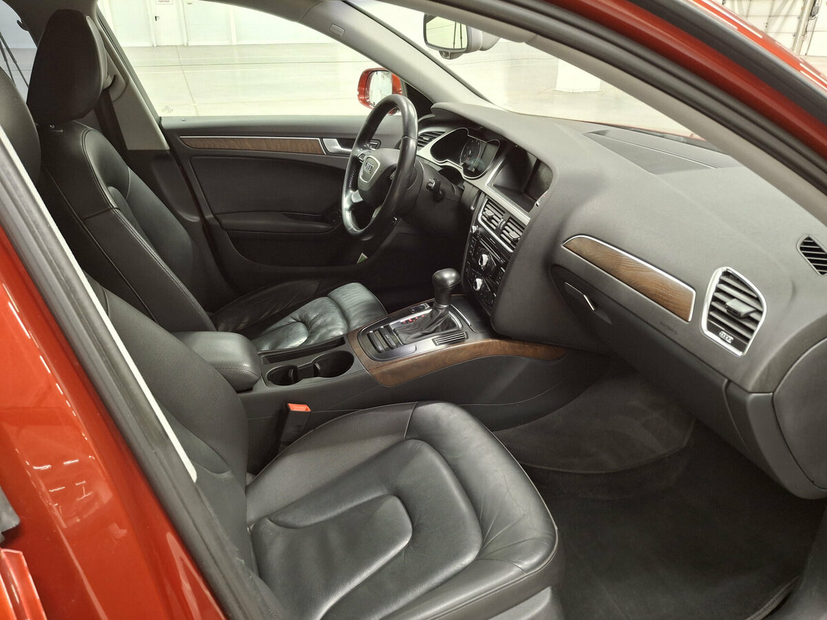 Купить Audi A4 с пробегом. Фото: #10