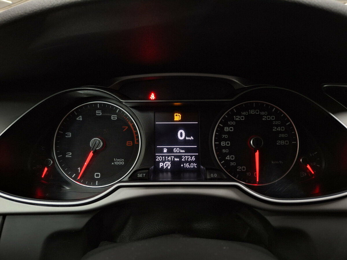 Купить Audi A4 с пробегом. Фото: #12