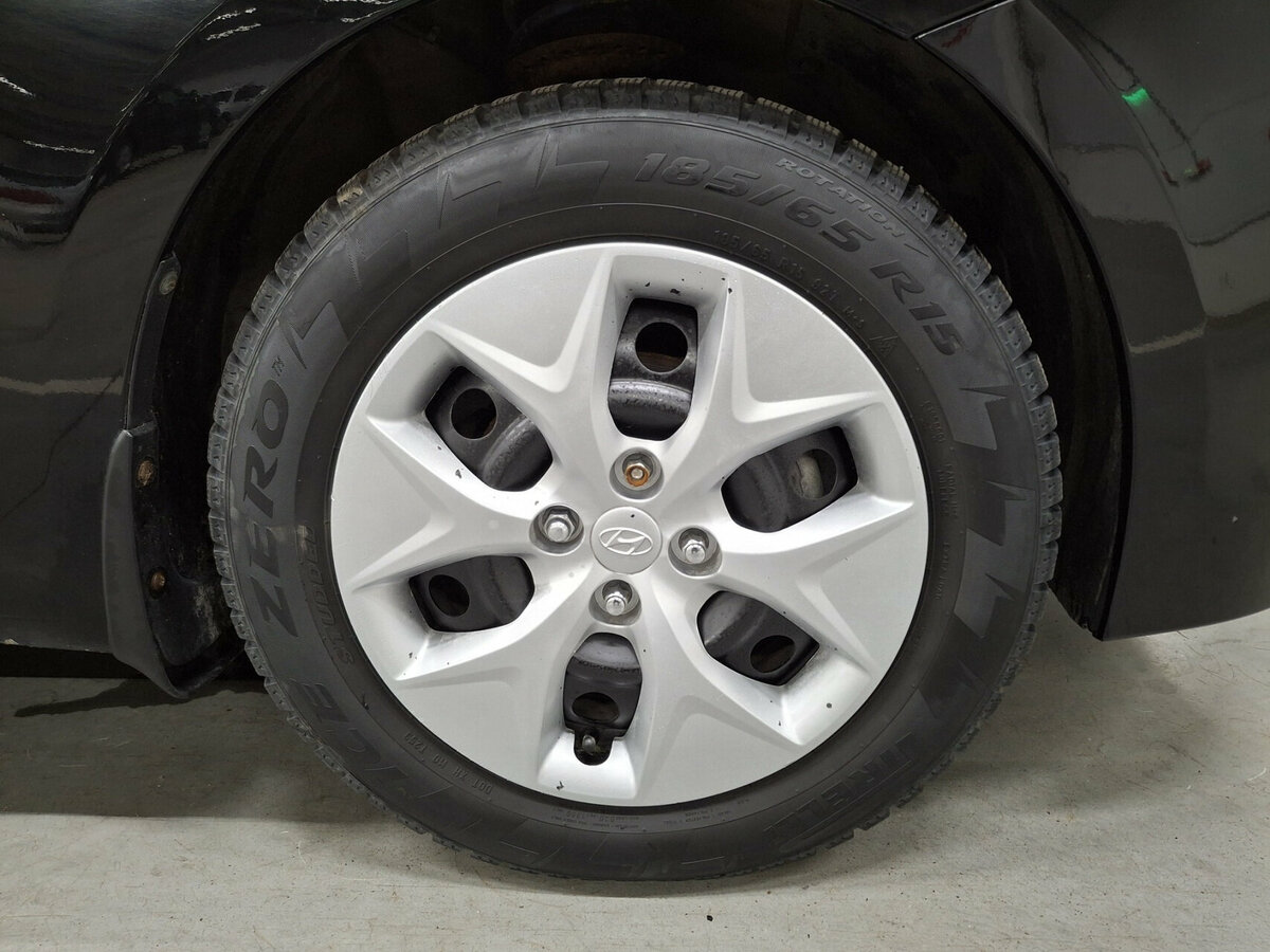 Купить Hyundai Solaris с пробегом. Фото: #17