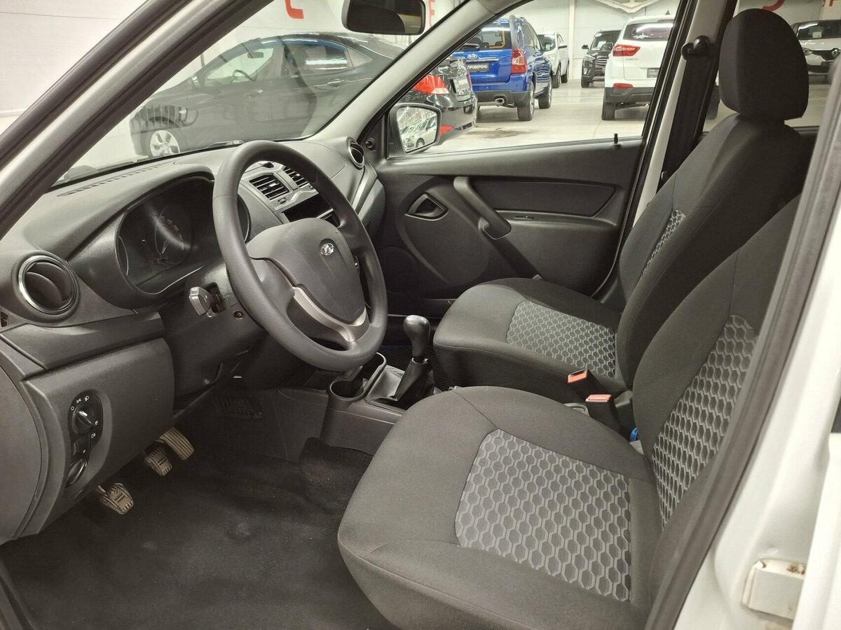 Купить Lada (ВАЗ) Granta с пробегом. Фото: #15